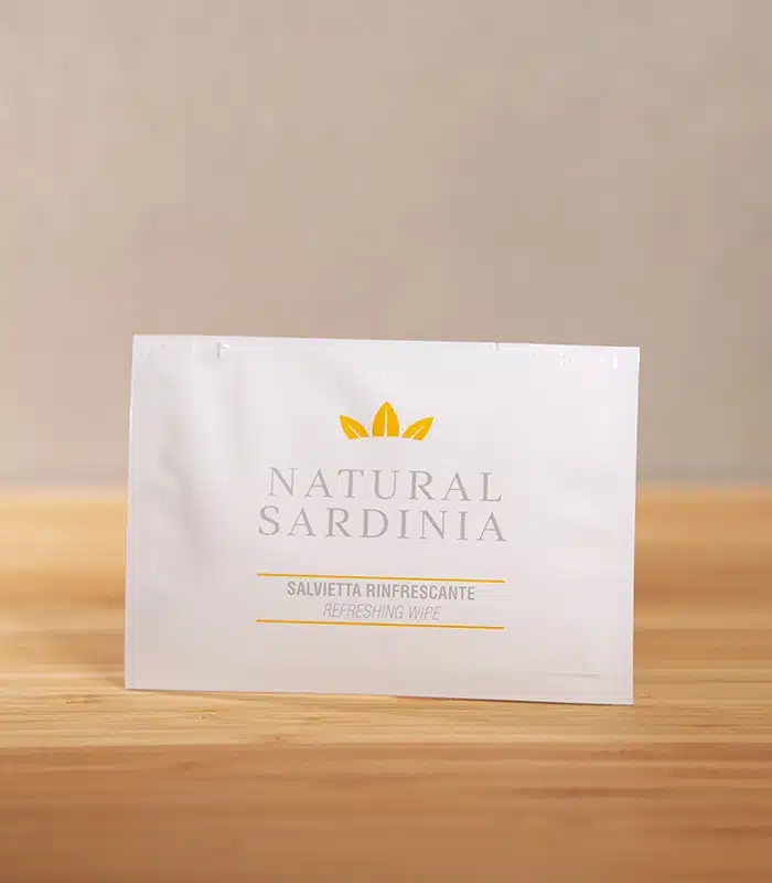Natural-Sardinia-Linea-Cortesia-Salvietta-Igienizzante-1-Pezzo Natural Sardinia Linea Cortesia Salvietta Rinfrescante 1 Pezzo